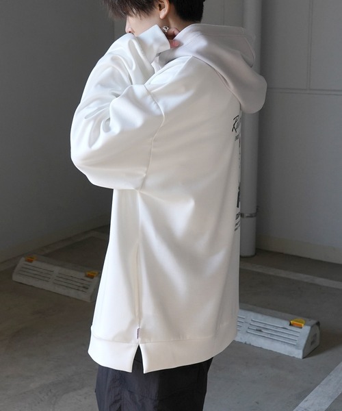 Red Cap Girl(レッドキャプガール)の「新柄追加【RED CAP GIRL】ビッグシルエット とろみポンチ 落ち感ドレープ 配色フード バックプリント ダンボールニットプルオーバーパーカー(パーカー・メンズ・ホワイト/ベージュ/ブルー/ブラック/ブラック系その他/ブルー系その他/ホワイト系その他/グレー系その他・L/M)」の11枚目の写真