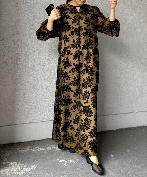 WILLFULLY（ウィルフリー）の「flower jacquard bi color piping OP