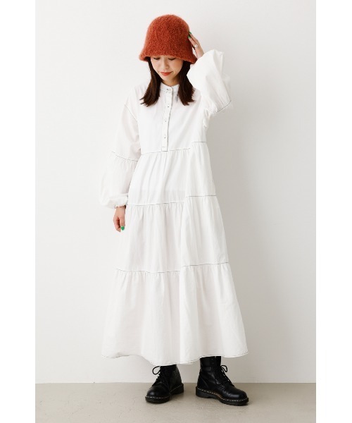 RODEO CROWNS WIDE BOWL(ロデオクラウンズワイドボウル)の「2WAY DENIM ティアードワンピース(ワンピース・レディース・オフホワイト/ブラック/ブルー・FREE)」の1枚目の写真