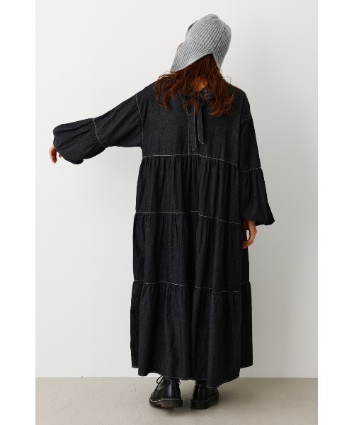RODEO CROWNS WIDE BOWL(ロデオクラウンズワイドボウル)の「2WAY DENIM ティアードワンピース(ワンピース・レディース・オフホワイト/ブラック/ブルー・FREE)」の9枚目の写真
