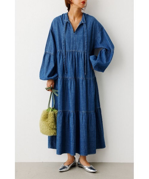 RODEO CROWNS WIDE BOWL(ロデオクラウンズワイドボウル)の「2WAY DENIM ティアードワンピース(ワンピース・レディース・オフホワイト/ブラック/ブルー・FREE)」の16枚目の写真