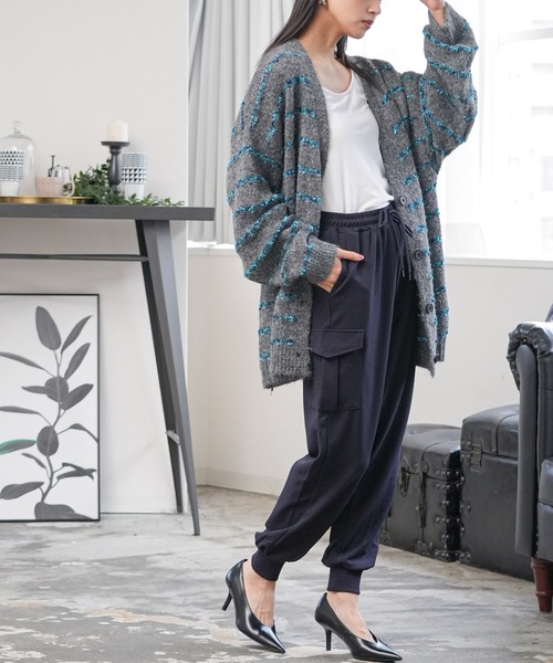 mili an deni(ミリアンデニ)の「ペアスキンカーゴパンツ(カーゴパンツ・レディース・スミクロ/オフホワイト/ネイビー/ブラック・LL/L/M)」の18枚目の写真