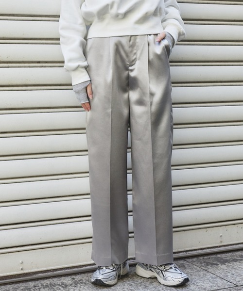 Auntie Rosa Holiday（アンティローザホリデー）の「サテンワイドスラックスパンツ / サイズ展開あり（スラックス・レディース・ブラック/シルバー・MEDIUM/SMALL）」の14枚目の写真