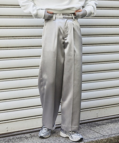 Auntie Rosa Holiday（アンティローザホリデー）の「サテンワイドスラックスパンツ / サイズ展開あり（スラックス・レディース・ブラック/シルバー・MEDIUM/SMALL）」の12枚目の写真