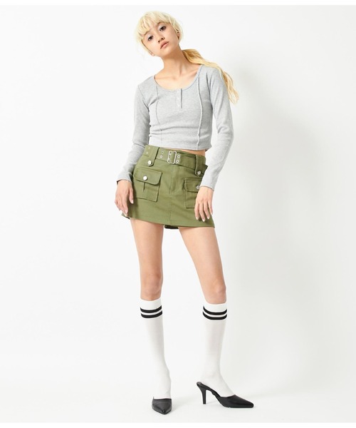 ANAP(アナップ)の「ストラップ付きポインテッドトゥミュール(パンプス・レディース・シルバー/ブラック・L/S/M)」の14枚目の写真