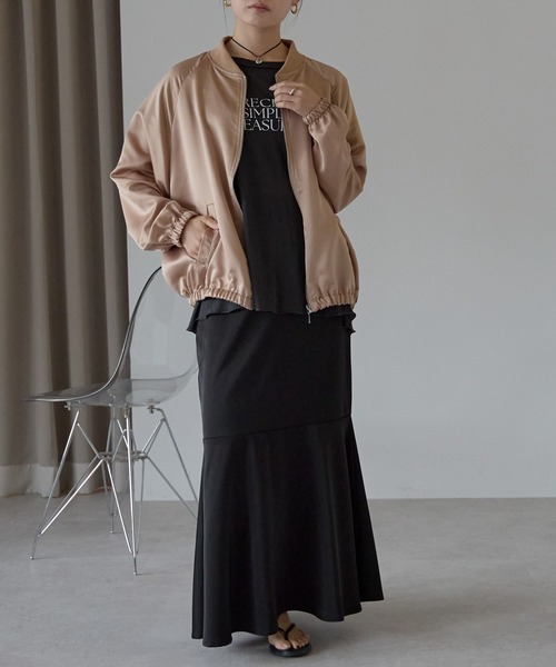 Fizz（フィズ）の「サテンライクオーバーサイズブルゾン（ブルゾン・レディース・ブラック/ピンク/ベージュ/ホワイト/カーキ/チャコール/アイボリー・M/FREE）」の16枚目の写真