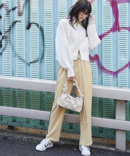 Auntie Rosa Holiday（アンティローザホリデー）の「ダブルジップカーディガン（カーディガン/ボレロ・レディース・ブラック/グリーン/オフホワイト・FREE）」の13枚目の写真