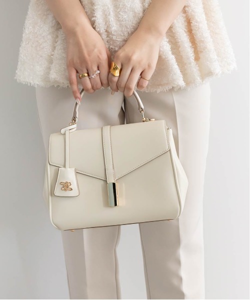 RANDA（ランダ）の「2WAYクラシカルフラップバッグ（ショルダーバッグ・レディース・ホワイト/ブルー/ブラック・FREE）」の4枚目の写真