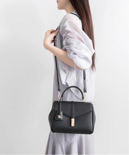 RANDA（ランダ）の「2WAYクラシカルフラップバッグ（ショルダーバッグ・レディース・ホワイト/ブルー/ブラック・FREE）」の8枚目の写真