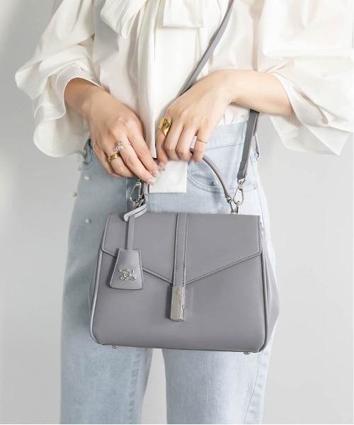 RANDA（ランダ）の「2WAYクラシカルフラップバッグ（ショルダーバッグ・レディース・ホワイト/ブルー/ブラック・FREE）」の10枚目の写真