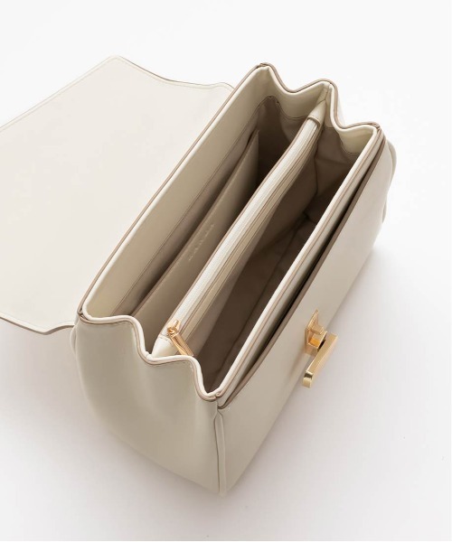 RANDA（ランダ）の「2WAYクラシカルフラップバッグ（ショルダーバッグ・レディース・ホワイト/ブルー/ブラック・FREE）」の17枚目の写真