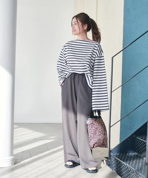 JOURNAL STANDARD(ジャーナルスタンダード)の「ワイドイージーパンツ(その他パンツ・レディース・バーガンディー/ブラック/チャコールグレー・36/38)」の5枚目の写真