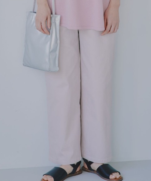 studio CLIP（スタディオクリップ）の「【スッキリ春らくパンツ】スッキリストレートパンツ[プチ・プラスサイズあり]（その他パンツ・レディース・ネイビー/オフホワイト/ピンク/グレー・SMALL/LARGE/MEDIUM/ﾌﾘｰ(L)/PF）」の4枚目の写真