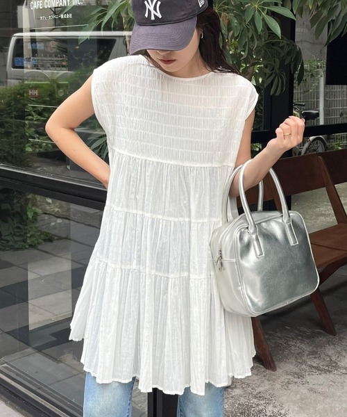 CIAOPANIC TYPY(チャオパニックティピー)の「【india】シャーリングティアードチュニック(シャツ/ブラウス・レディース・サックスブルー/ホワイト/オレンジ/ブラック・ONE SIZE)」の1枚目の写真