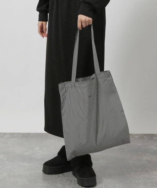 LAKOLE(ラコレ)の「3パーテーショントートバッグ / 110642(トートバッグ・レディース・ブラック/ライトグリーン/シルバー/チェック/ネイビー/グレー/その他7・FREE)」の6枚目の写真