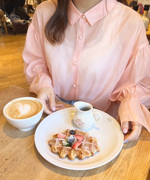 apres jour（アプレジュール）の「キャンディースリーブラメシアーシャツ【ZOZOTOWN限定アイテム】（シャツ/ブラウス・レディース・オフホワイト/ブラック/ピンクベージュ/ライトピンク/アイボリー・フリー/X-LARGE）」の20枚目の写真