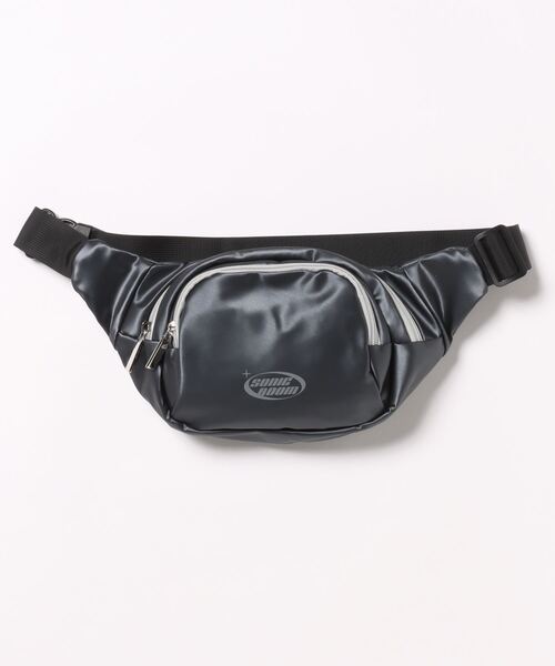 SPINNS(スピンズ)の「ロゴウエストポーチ サブバッグ(ボディバッグ/ウエストポーチ・メンズ・シルバー/ブラック・ONESIZE)」の1枚目の写真