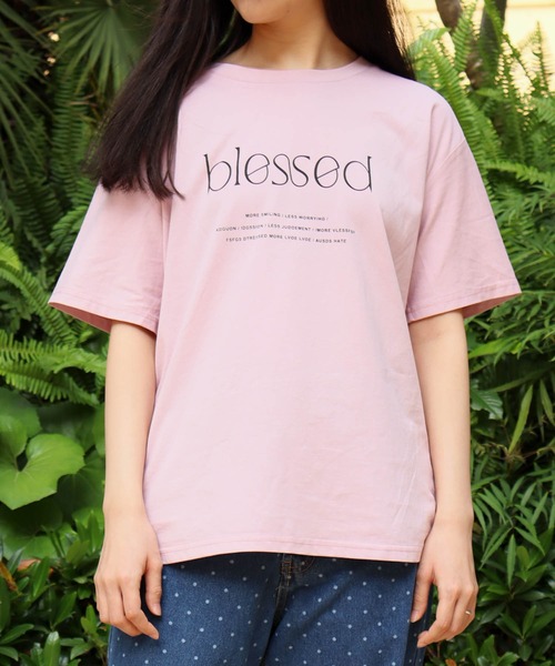attiree(アティレー)の「blessedロゴプリントTシャツ(Tシャツ/カットソー・レディース・グレー/ホワイト/ピンク/グリーン・FREE)」の2枚目の写真