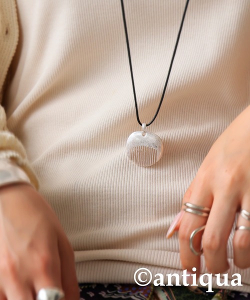 antiqua（アンティカ）の「コームデザインネックレス（ネックレス・レディース・シルバー・FREE）」の10枚目の写真