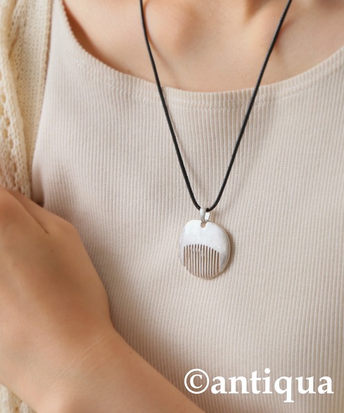 antiqua（アンティカ）の「コームデザインネックレス（ネックレス・レディース・シルバー・FREE）」の8枚目の写真
