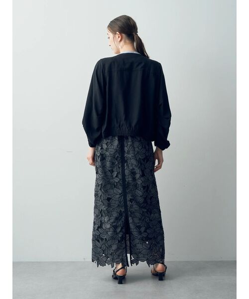 YECCA VECCA（イェッカヴェッカ）の「レーヨン麻ZIPジャケット（その他アウター・レディース・ベージュ/スモーキーグリーン系/ブラック・FREE）」の7枚目の写真