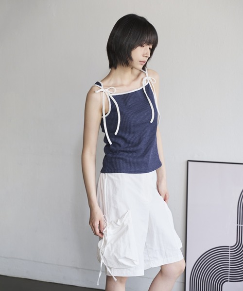 UNE MANSION(ユヌマンション)の「ユニークバルーンポケットカーゴミディアム丈ナイロンショートパンツ(カーゴパンツ・レディース・ブラック/アイボリー/ピンク・FREE)」の11枚目の写真