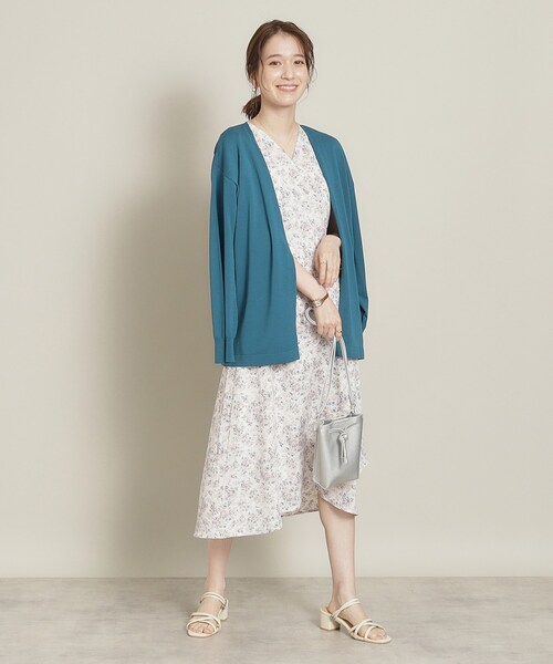 ITS'DEMO（イッツデモ）の「◆【UV／冷感／アンチピリング／手洗い可】着流しニットカーディガン（カーディガン/ボレロ・レディース・ブルー/ブラック/オフホワイト/サックスブルー/ベージュ・00）」の18枚目の写真