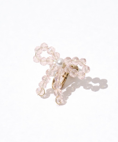 flower（フラワー）の「タイニービーズリボンイヤリング（イヤリング・レディース・ピンク/クリア・FREE）」の5枚目の写真