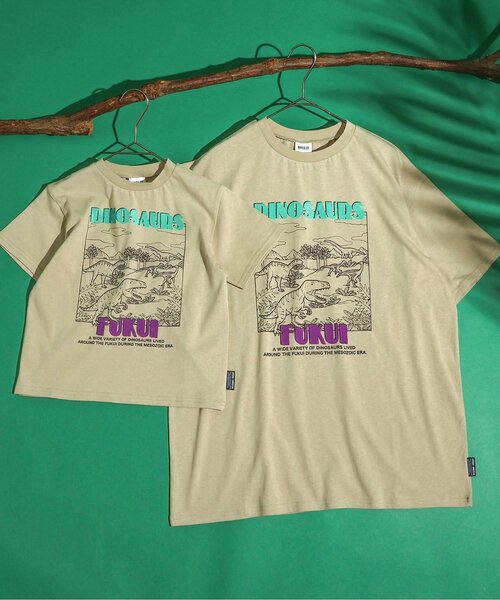 BREEZE(ブリーズ)の「福井県立恐竜博物館コラボ アニバーサリーTシャツ(大人)(Tシャツ/カットソー・メンズ・ベージュ/ブラック/オフホワイト・SMALL/MEDIUM/LARGE)」の4枚目の写真