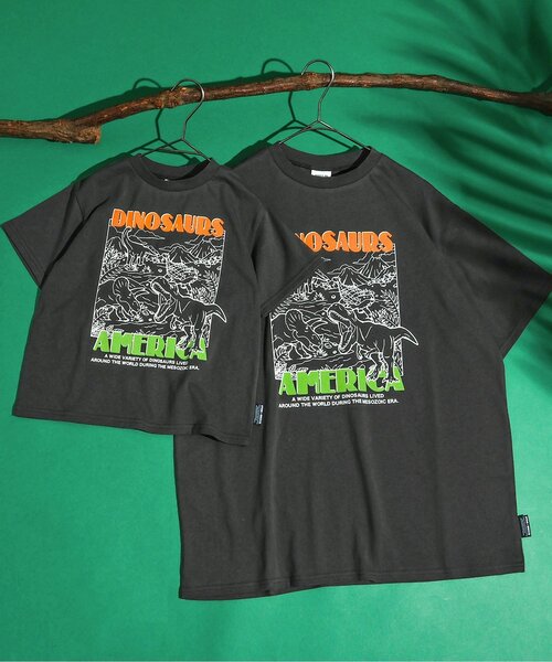 BREEZE(ブリーズ)の「福井県立恐竜博物館コラボ アニバーサリーTシャツ(大人)(Tシャツ/カットソー・メンズ・ベージュ/ブラック/オフホワイト・SMALL/MEDIUM/LARGE)」の5枚目の写真