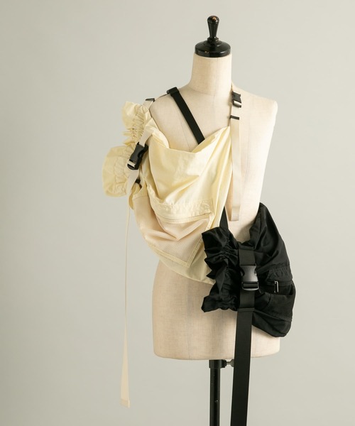 KBF（ケイビーエフ）の「マルチWAYナイロンBAG（ショルダーバッグ・レディース・アイボリー/ブラック・ONE）」の13枚目の写真