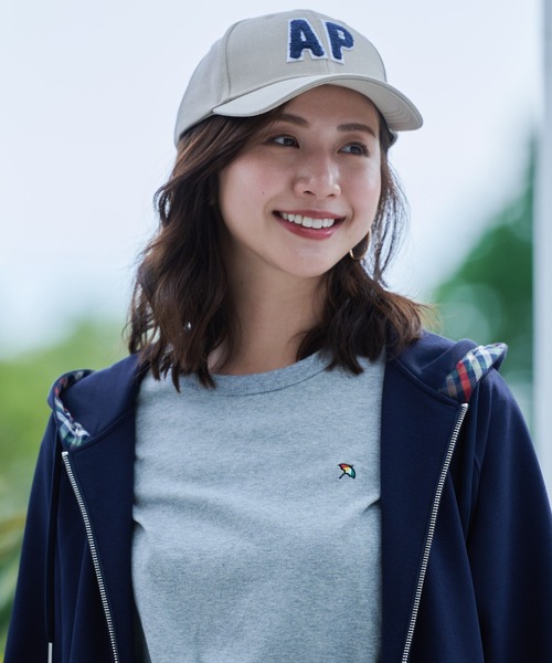 Arnold Palmer（アーノルドパーマー）の「ポリエステルツイル APモチーフ シェア キャップ（キャップ・レディース・ベージュ/ネイビー/グリーン・F）」の2枚目の写真