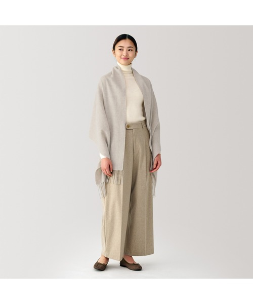 無印良品(ムジルシリョウヒン)の「ウール ひざ掛けにもなる 大判ストール(ストール/ショール・レディース・グレー系/ライトベージュ/チャコールグレー/レッド・FREE)」の12枚目の写真