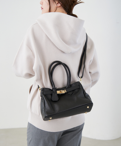 IENA（イエナ）の「AULENTTI/オウレンティ ベルト付きレザー