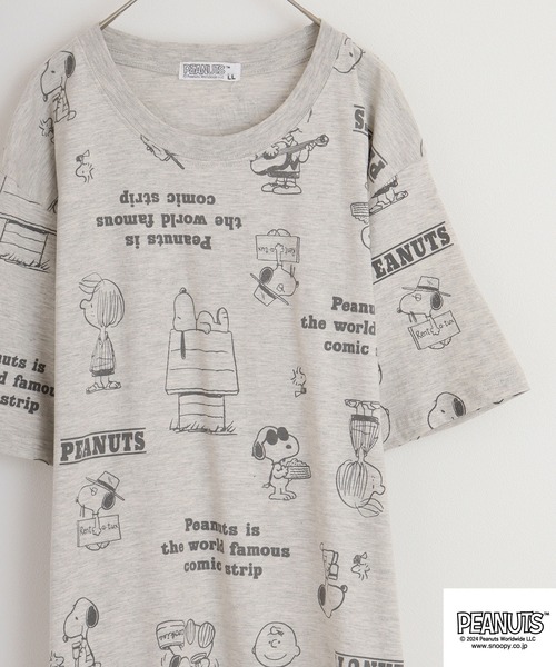 PEANUTS（ピーナッツ）の「PEANUTS 天竺総柄 半袖Tシャツ（Tシャツ/カットソー・メンズ・ライトピンク/オートミール/チャコール/ダークブルー/オフホワイト/ライトカーキ・M/L/LL）」の4枚目の写真