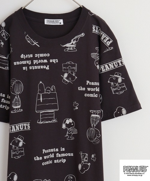 PEANUTS（ピーナッツ）の「PEANUTS 天竺総柄 半袖Tシャツ（Tシャツ/カットソー・メンズ・ライトピンク/オートミール/チャコール/ダークブルー/オフホワイト/ライトカーキ・M/L/LL）」の3枚目の写真