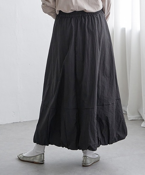 VENCEEXCHANGE（ヴァンスエクスチェンジ）の「ナイロンバルーンスカート（スカート・レディース・ブラック/ベージュ/チャコール・FREE）」の22枚目の写真