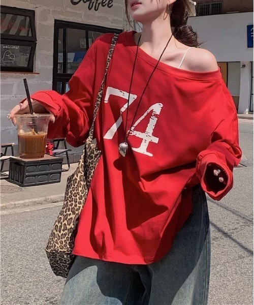 gossip！ロサンゼルス（ゴシップロサンゼルス）の「前後2WAYオーバー サイズオフショルダーグラフィックプリントシンプルカジュアルトップス（Tシャツ/カットソー・レディース・グレー/レッド・FREE/L）」の18枚目の写真