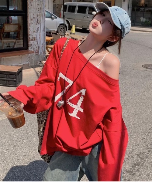 gossip！ロサンゼルス（ゴシップロサンゼルス）の「前後2WAYオーバー サイズオフショルダーグラフィックプリントシンプルカジュアルトップス（Tシャツ/カットソー・レディース・グレー/レッド・FREE/L）」の19枚目の写真