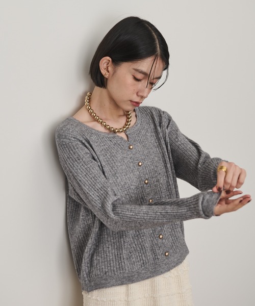 ゴールドボタンリブニットカーディガン（ニット/セーター）｜Shelly