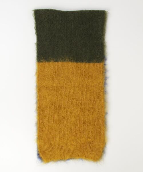 Vivienne Westwood ACCESSORIES(ヴィヴィアンウエストウッドアクセサリー)の「シャギー ウールニットマフラー【249152 108L】(マフラー・レディース・ピンク/ブルー/フューシャピンク・FREE)」の5枚目の写真