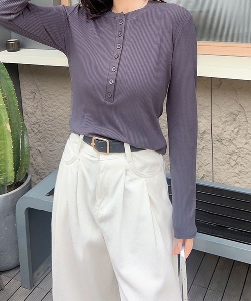 aimoha(アイモハ)の「ヘンリーネックリブトップス(Tシャツ/カットソー・レディース・ネイビー/ベージュ/ワインレッド/ホワイト/ブラック/グレー・FREE)」の8枚目の写真