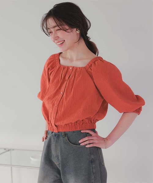 titivate(ティティベイト)の「スクエアネックパフシルエットトップス(Tシャツ/カットソー・レディース・オフホワイト/ブラック/オレンジ・L/M/S)」の18枚目の写真