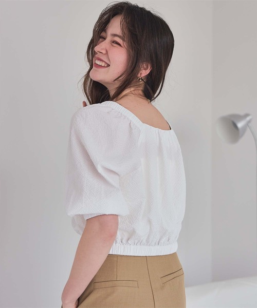 titivate(ティティベイト)の「スクエアネックパフシルエットトップス(Tシャツ/カットソー・レディース・オフホワイト/ブラック/オレンジ・L/M/S)」の7枚目の写真