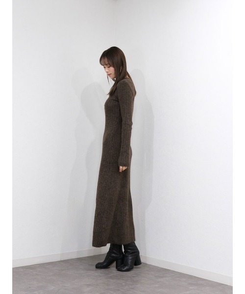 Reurie'(レウリィ)の「フロントボタンリブニットワンピース/front button rib knit onepiece 長袖 ロング丈 Vネック きれいめ シンプル モード カジュアル ブラウン ブラック メランジ(ワンピース・レディース・ブラウン/チャコールグレー・FREE)」の15枚目の写真