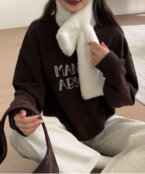 【セール】裏起毛ステッチロゴ刺しゅうフェイクファーストール付きトレーナー(スウェット)|FINEnough(ファインナフ)