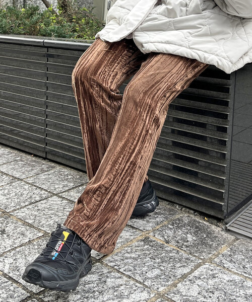 CPCM（シーピーシーエム）の「クラッシュベロアパンツ（その他パンツ・レディース・ブラウン/グリーン/ブラック/グレー・MEDIUM/LARGE）」の4枚目の写真
