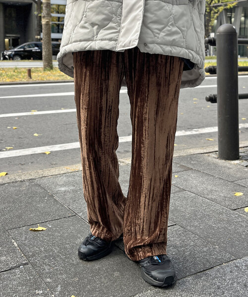 CPCM（シーピーシーエム）の「クラッシュベロアパンツ（その他パンツ・レディース・ブラウン/グリーン/ブラック/グレー・MEDIUM/LARGE）」の5枚目の写真