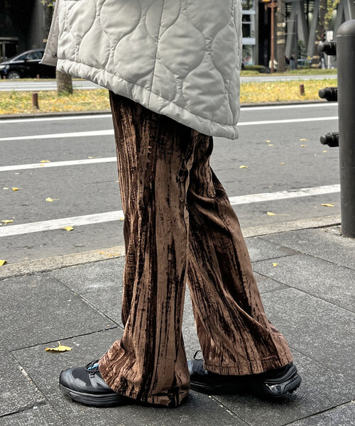 CPCM（シーピーシーエム）の「クラッシュベロアパンツ（その他パンツ・レディース・ブラウン/グリーン/ブラック/グレー・MEDIUM/LARGE）」の6枚目の写真
