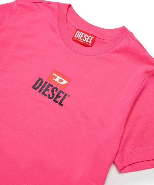 DIESEL KIDS（ディーゼルキッズ）の「DIESEL（ディーゼル）Kids & Junior ワンポイントブランドロゴ半袖Tシャツカットソー（Tシャツ/カットソー・キッズ・ブラック/ターコイズブルー/ライトイエロー/ホワイト/ネイビー/ピンク・4Y/6Y/8Y/10Y/12Y/14Y/16Y）」の22枚目の写真